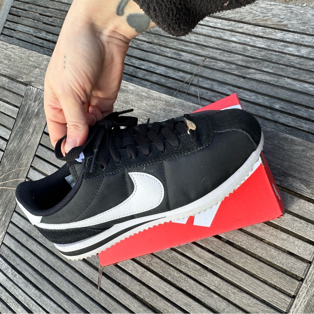 Black Nylon Nike Cortez - size 6.5 - Picture 5 of 6